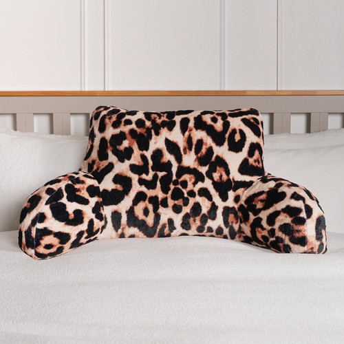 Leopard cushion reading - leopard, pillow