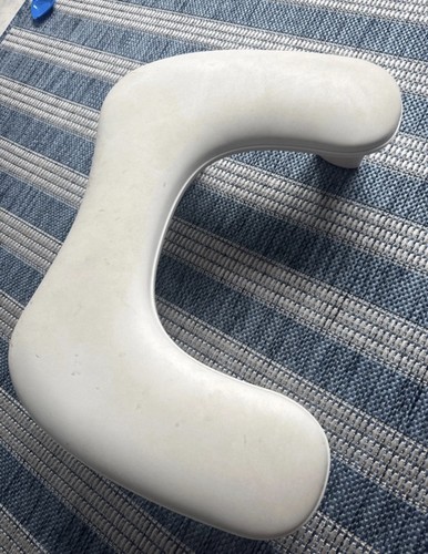Shaped arm rest hand - shaped,